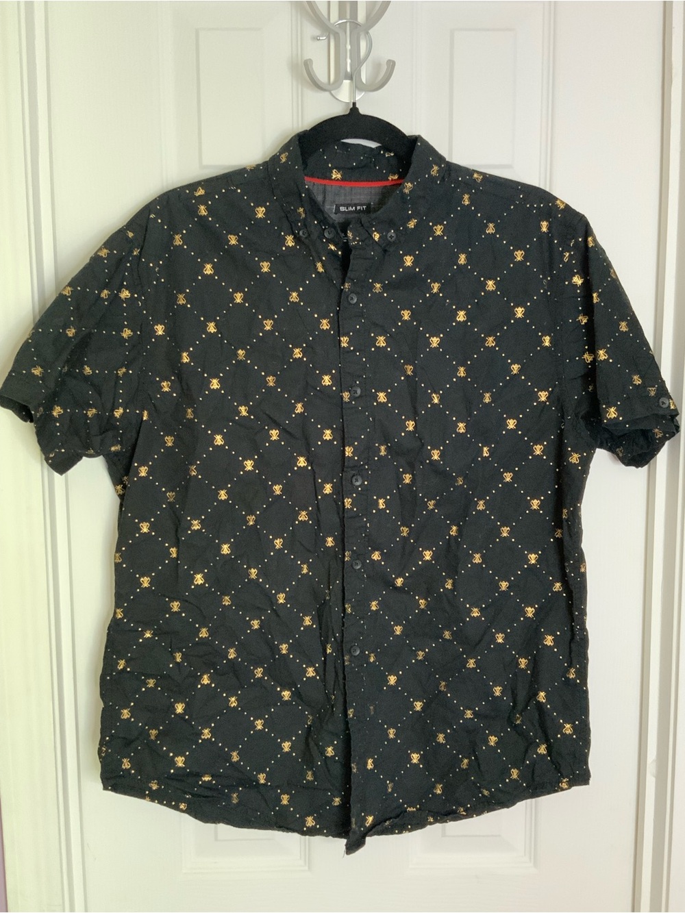 Slim Fit Black Short-Sleeve Button-Down Shirt with Gold Micro Print